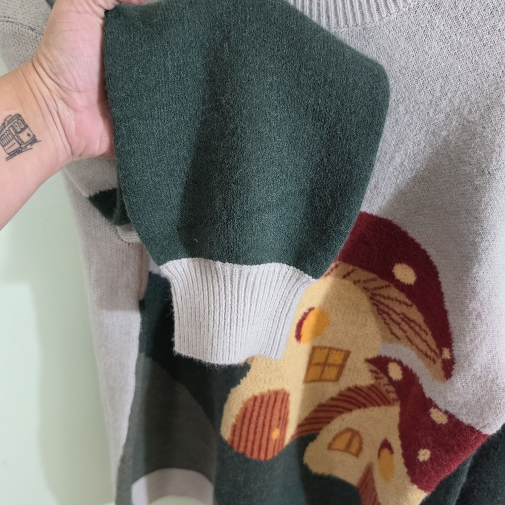 Earthbound Trading Co Mushroom House Intarsia Knit Sweater Women's Size L Gray - Picture 4 of 6
